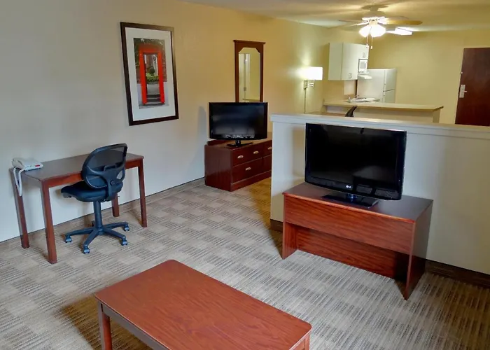 Extended America - Chicago - Buffalo Grove - Deerfield 2* Riverwoods
