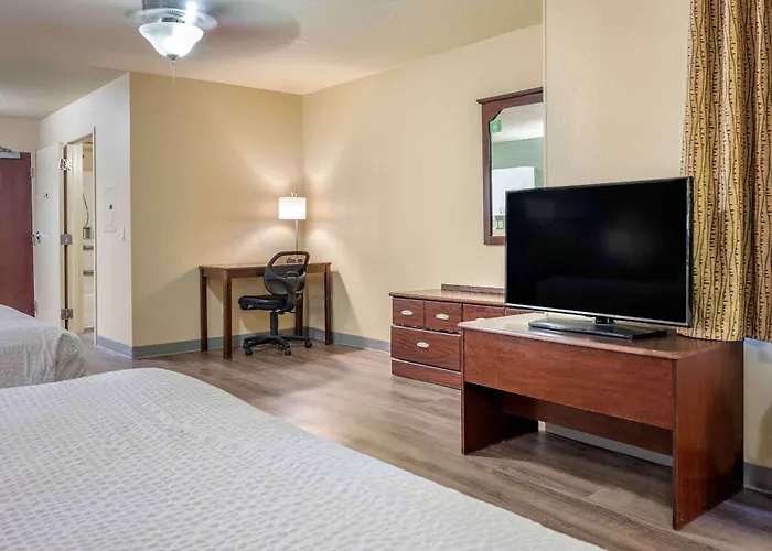 Extended America - Chicago - Buffalo Grove - Deerfield Riverwoods