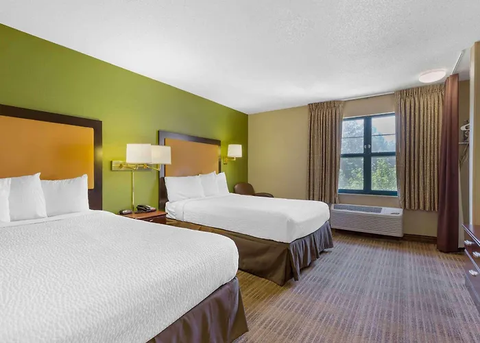 Extended America - Chicago - Buffalo Grove - Deerfield Riverwoods